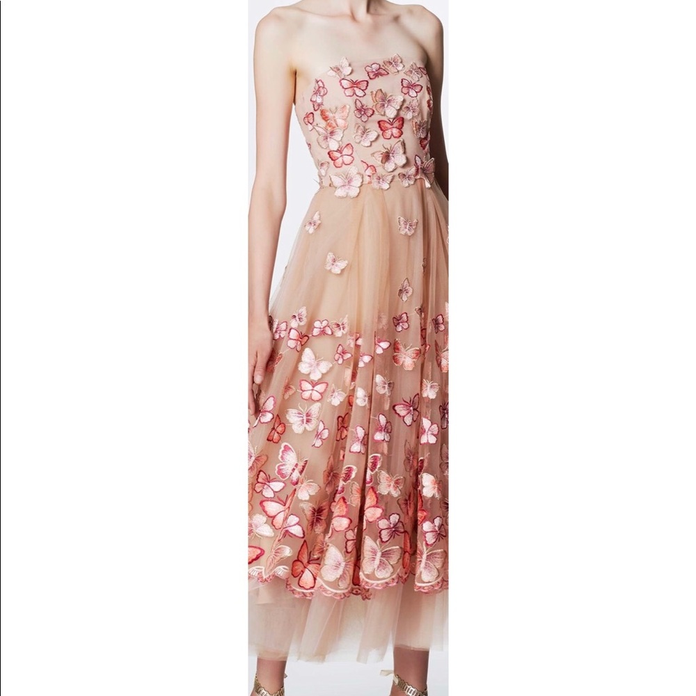Marchesa Notte butterfly dress. 🦋
